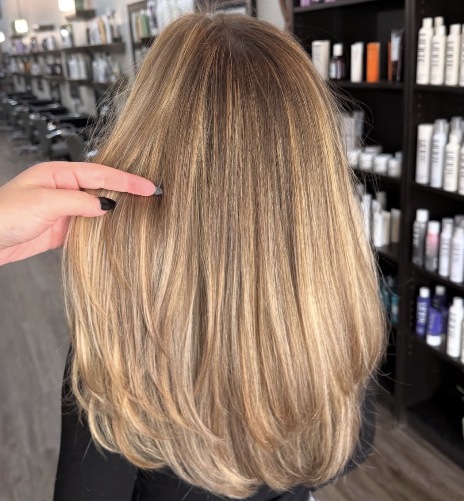 Dimensional blonde after